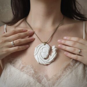 Colgante Mujer Origen